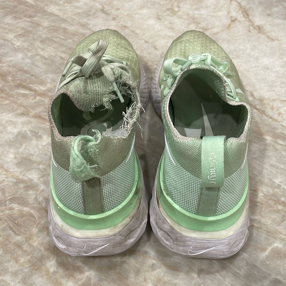 Woman’s Nike React Infinity Run FK - Picture 4 of 8